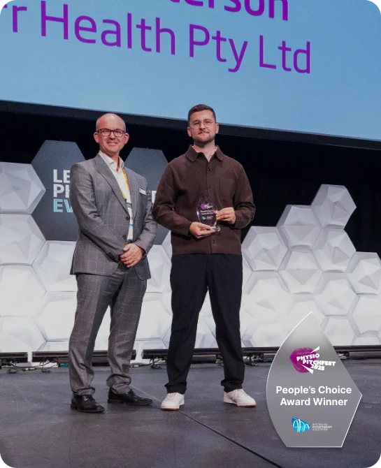 Refr Health founder on stage receiving the APASC 2025 Innovation Award
